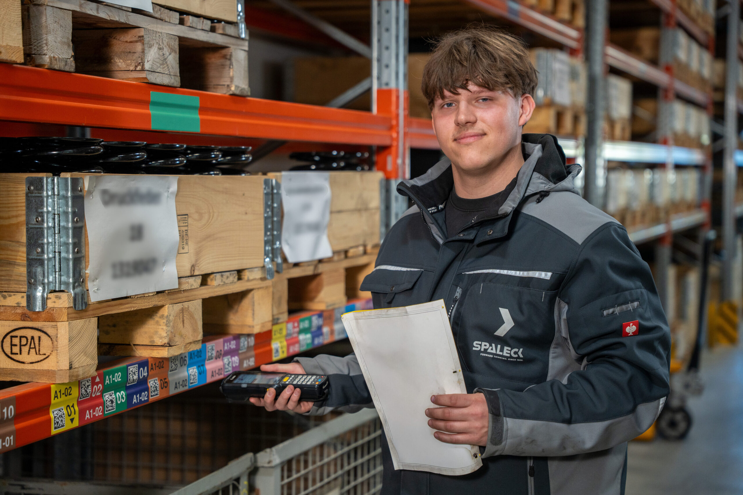 A tua formação como técnico de logística de armazém na SPALECK