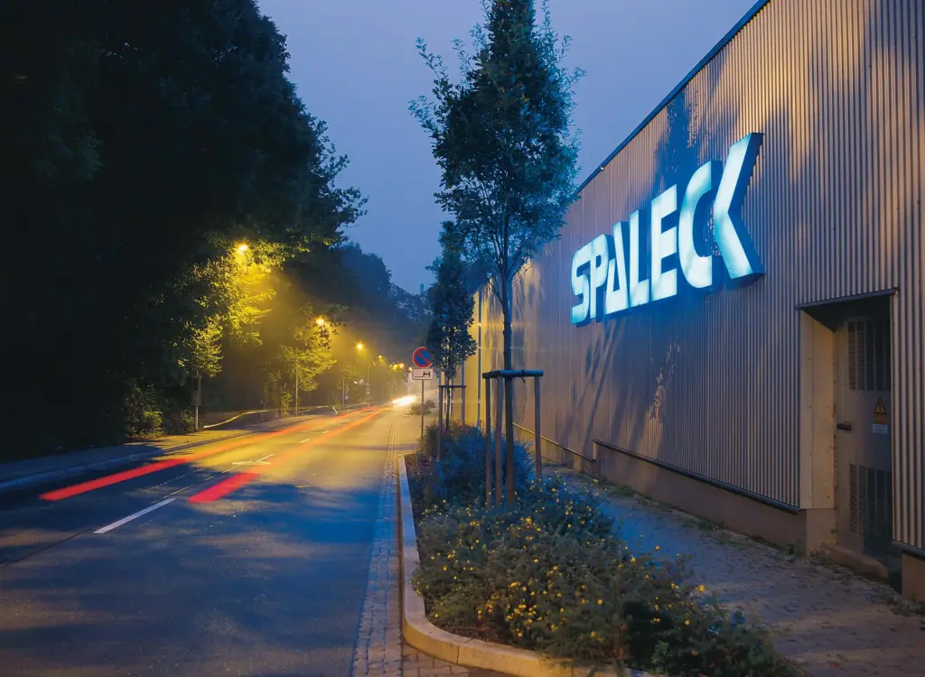 A empresa SPALECK de acabamento de superfícies, em Greiz
