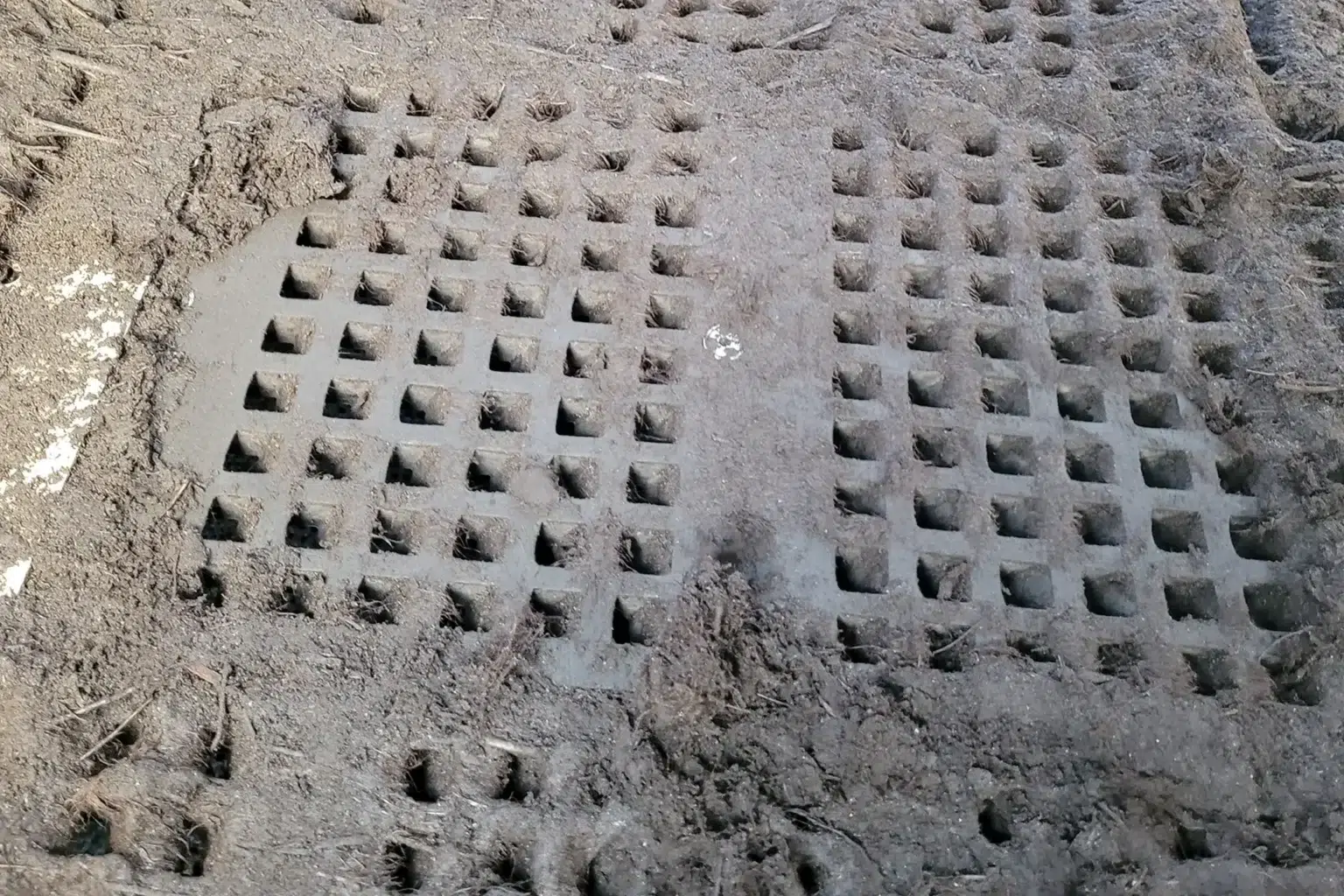 Peneira suja com aberturas quadradas, adequada para a tecnologia AutoCLEAN.